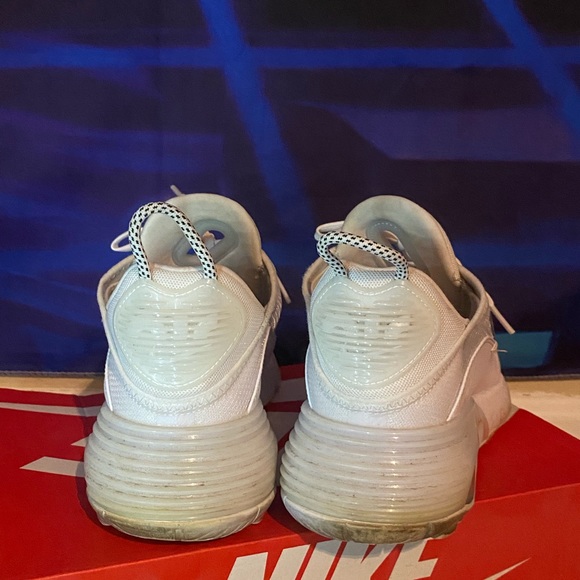 Nike Air Max 2090 - Picture 3 of 7